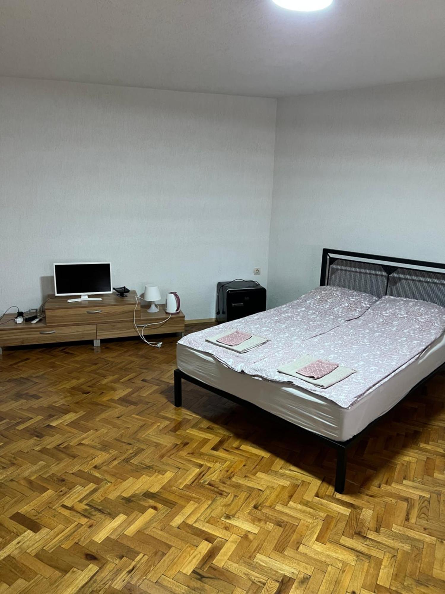 White Guest House 2 Карлово Екстериор снимка